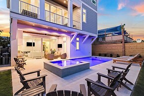 Emerald Enclave by Avantstay 18bdr Buyout Two Stunning Homes by the Be