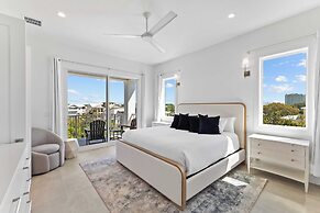 Emerald Enclave by Avantstay 18bdr Buyout Two Stunning Homes by the Be