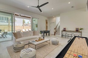 Emerald Enclave by Avantstay 18bdr Buyout Two Stunning Homes by the Be