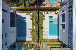 Emerald Enclave by Avantstay 18bdr Buyout Two Stunning Homes by the Be