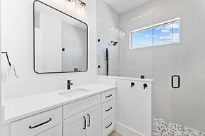 Emerald Enclave by Avantstay 18bdr Buyout Two Stunning Homes by the Be