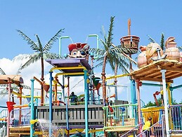 Mainsail Motel & Cottages