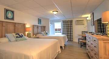 Mainsail Motel & Cottages