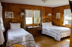 Ludington Blue Spruce Inn