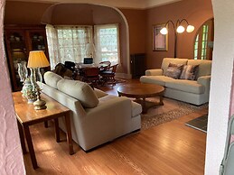 Ludington Blue Spruce Inn