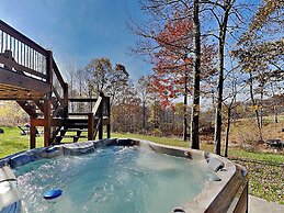 Falcon's Landing by Taylor Made Deep Creek