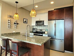 Lovely Condo with Stunning Ocean View
