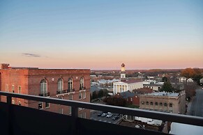 Hotel Petersburg, Tapestry Collection By Hilton