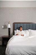 Hotel Petersburg, Tapestry Collection By Hilton