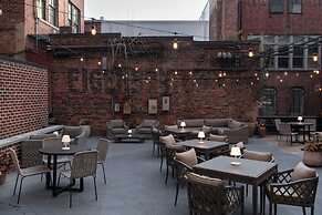 Hotel Petersburg, Tapestry Collection By Hilton