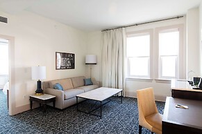 Hotel Petersburg, Tapestry Collection By Hilton