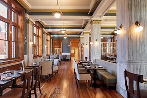 Hotel Petersburg, Tapestry Collection By Hilton