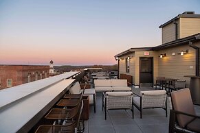 Hotel Petersburg, Tapestry Collection By Hilton