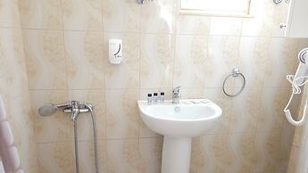 Friends House - Borsh Hotel