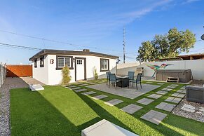 Cottage with BBQ & Hot Tub