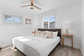 Cottage with BBQ & Hot Tub