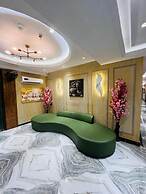 4 Ever Hotel - Surat