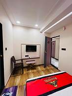 4 Ever Hotel - Surat