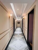 4 Ever Hotel - Surat