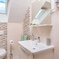 Holiday Home Lovište