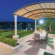 Holiday Home Lovište