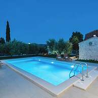 Holiday Home Lovište