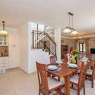 Holiday Home Lovište