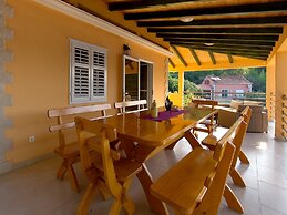 Holiday Home Dalmatia Sokolić