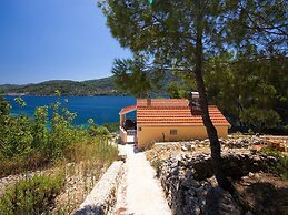 Holiday Home Dalmatia Sokolić