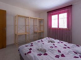 Holiday Home Dalmatia Sokolić