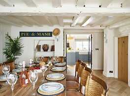 Old Coach House Dolls House - From 1100 Per Night