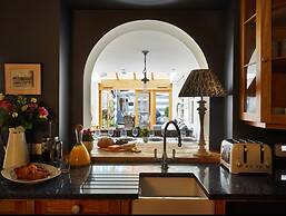 Old Coach House Dolls House - From 1100 Per Night