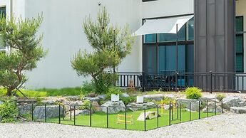 Gapyeong Chagall Spa Pension