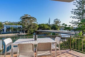Unit 2 - 7 Noosa Parade - Riverfront