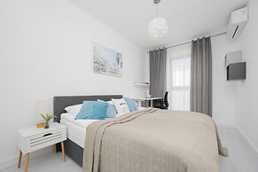 Burakowska 16 Apartment by Renters