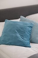 Burakowska 16 Apartment by Renters