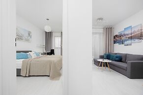 Burakowska 16 Apartment by Renters