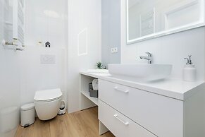 Kołobrzeg Apartment by Renters