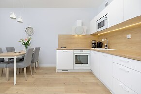 Kołobrzeg Apartment by Renters