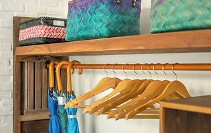 Sunnybeautiful 2-bdr apartment An Bang