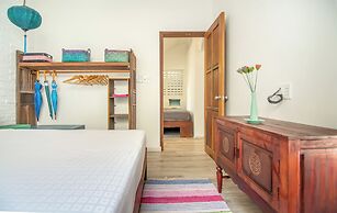 Sunnybeautiful 2-bdr apartment An Bang