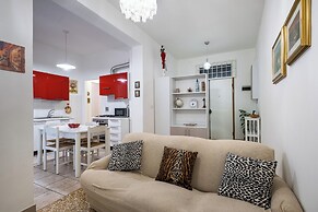 Piazza de' Calderini Apartment