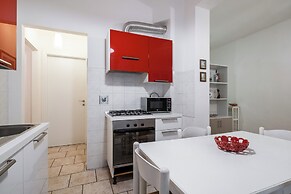 Piazza de' Calderini Apartment