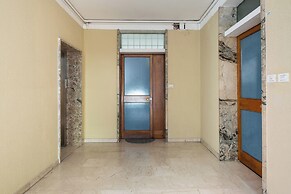 Piazza de' Calderini Apartment