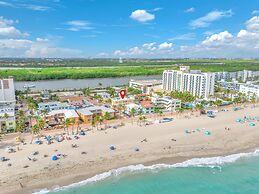 Amazing 1st Floor Apartment Just Steps to Beach