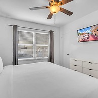 Amazing 1st Floor Apartment Just Steps to Beach