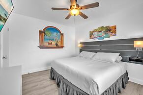 Amazing 1st Floor Apartment Just Steps to Beach