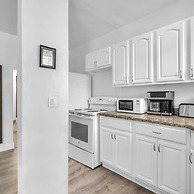 Amazing 1st Floor Apartment Just Steps to Beach