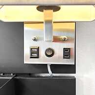 Amazing 1st Floor Apartment Just Steps to Beach