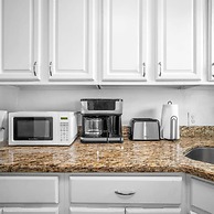 Amazing 1st Floor Apartment Just Steps to Beach